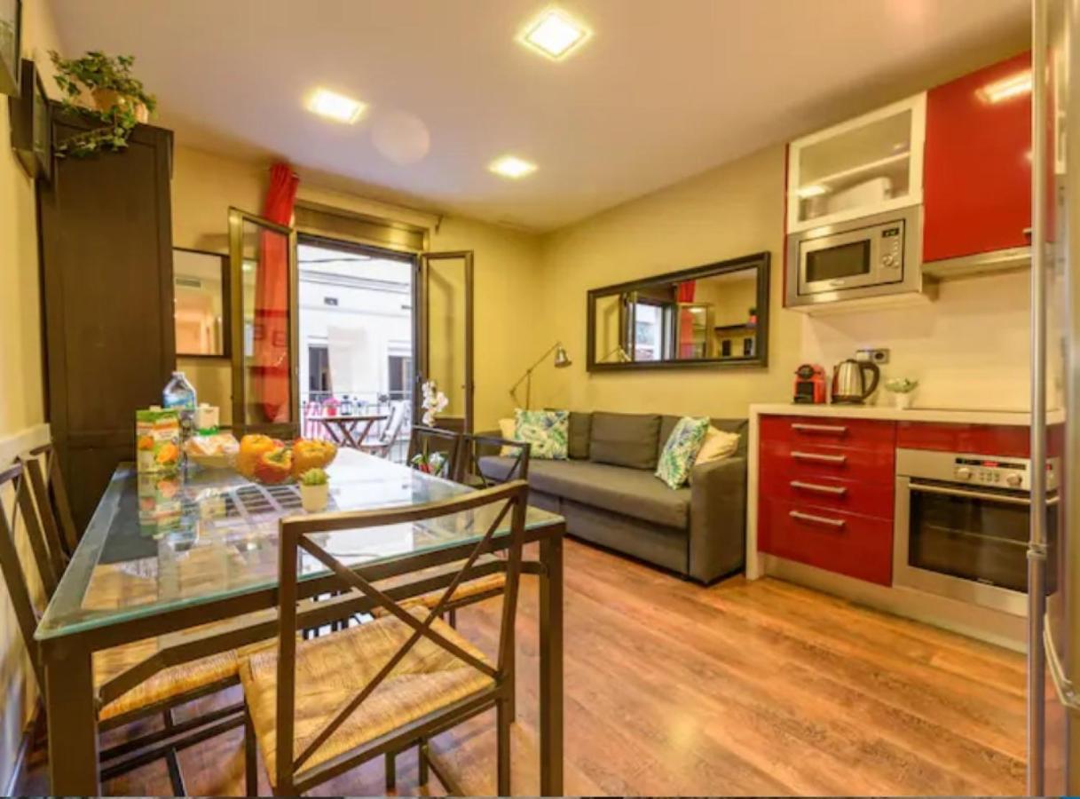Ramblasrentals Cozy Renovated 2Br With Balcony Lift 20M Rambla - Parking - Wifi Barcelona Eksteriør bilde