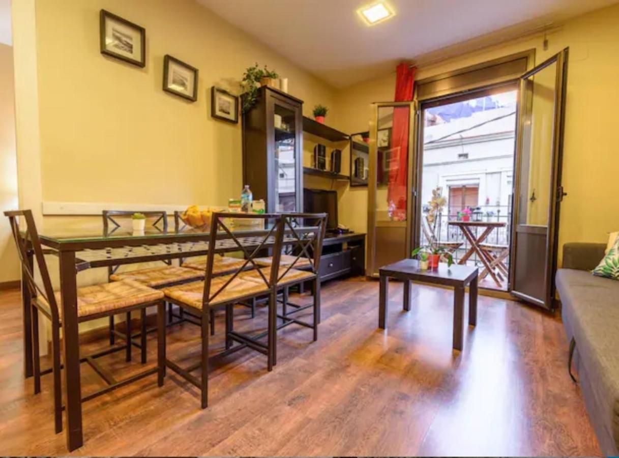 Ramblasrentals Cozy Renovated 2Br With Balcony Lift 20M Rambla - Parking - Wifi Barcelona Eksteriør bilde