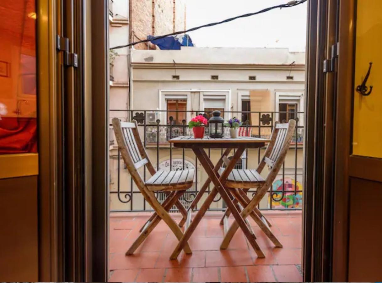 Ramblasrentals Cozy Renovated 2Br With Balcony Lift 20M Rambla - Parking - Wifi Barcelona Eksteriør bilde