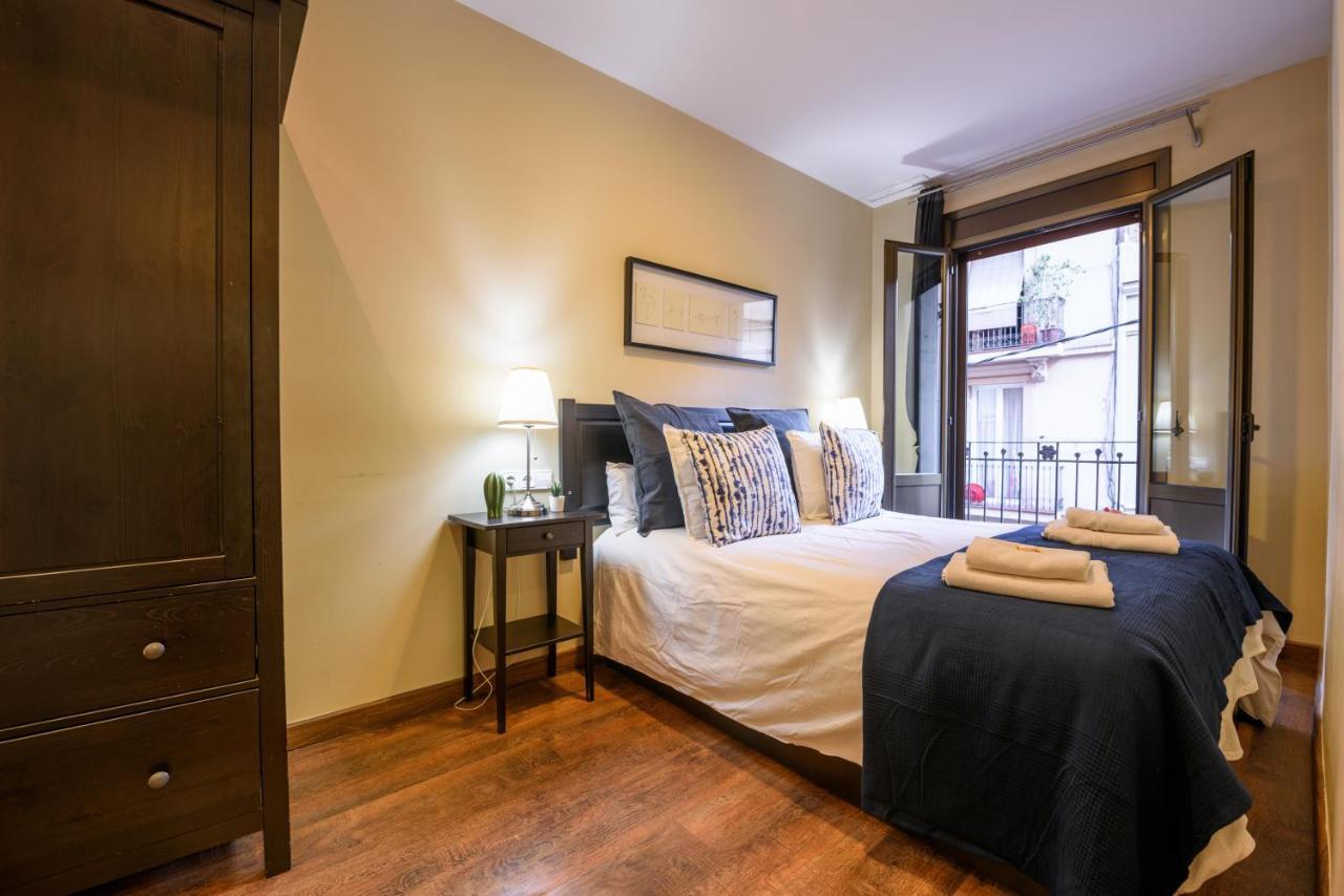 Ramblasrentals Cozy Renovated 2Br With Balcony Lift 20M Rambla - Parking - Wifi Barcelona Eksteriør bilde