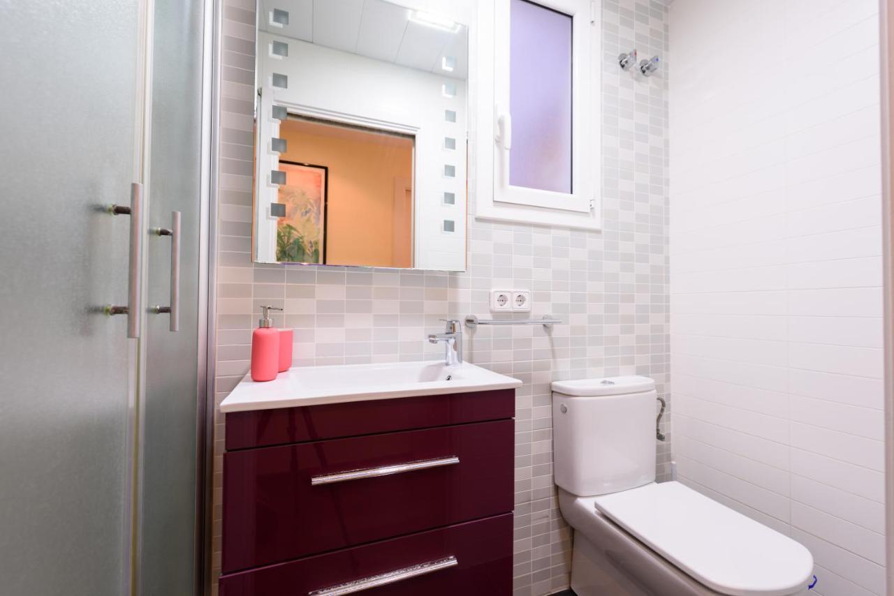 Ramblasrentals Cozy Renovated 2Br With Balcony Lift 20M Rambla - Parking - Wifi Barcelona Eksteriør bilde